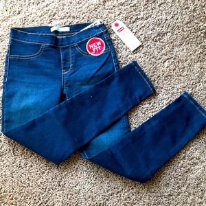 Levi’s Pull on Legging size 8 NWT